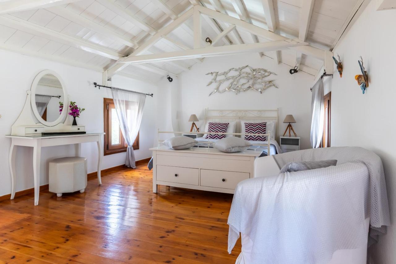 Villa Fotini Kalivi In Raches Panormos  Kültér fotó